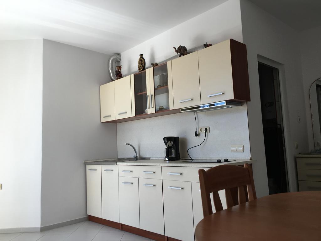 Adonai Apartments Несебър Екстериор снимка