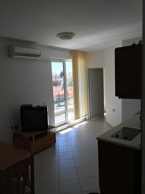 Adonai Apartments Несебър Екстериор снимка